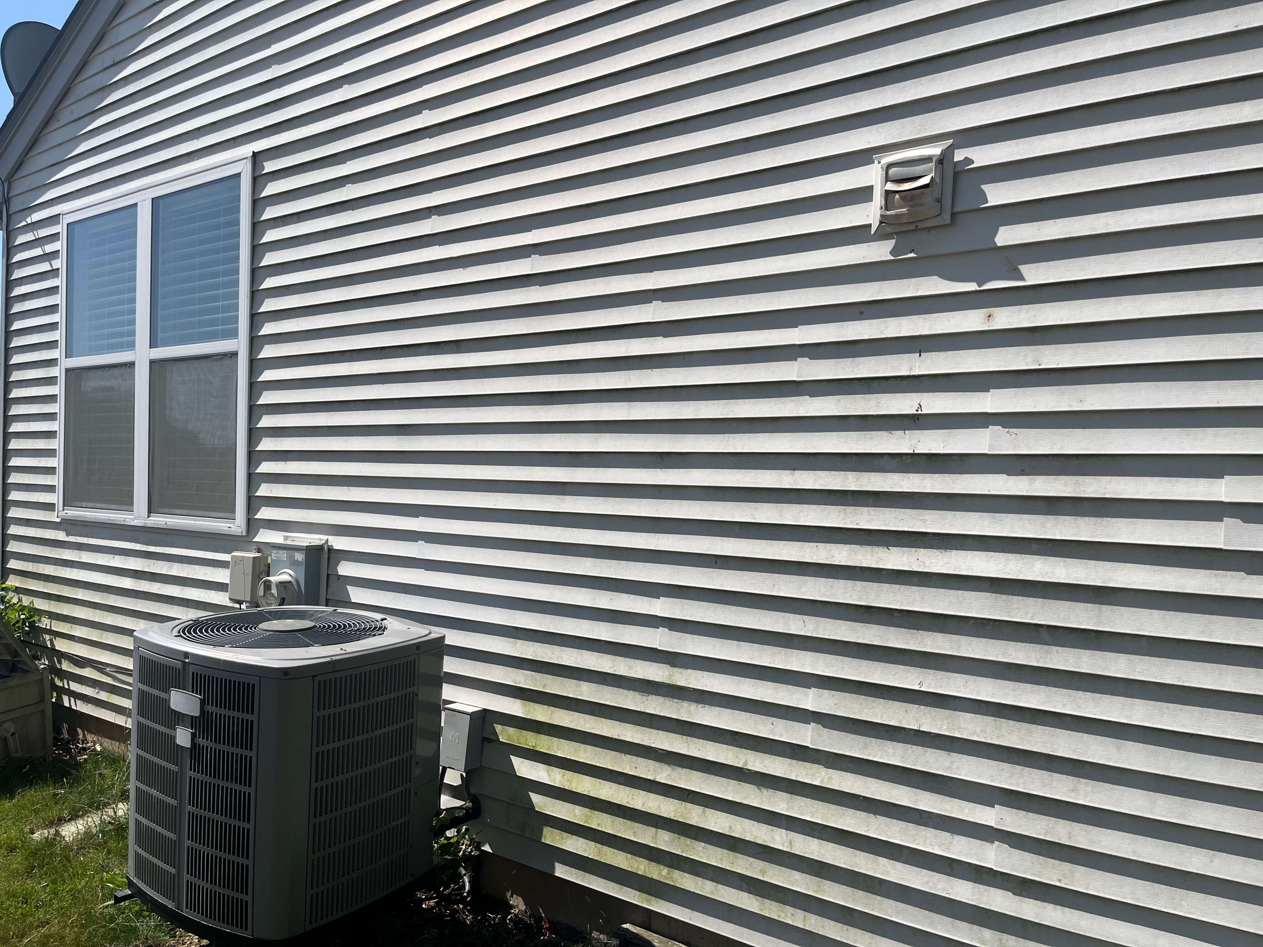 Siding before cleaning